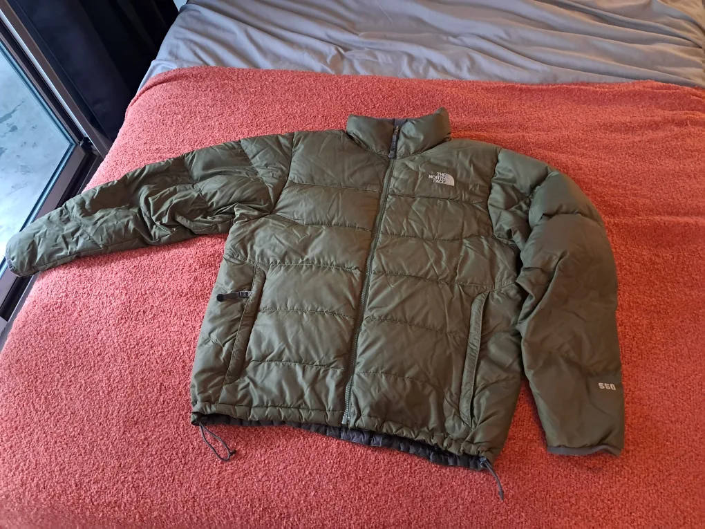 Men's The North Face 550 Down Jacket - Olive Green - Size M image indicator(2)