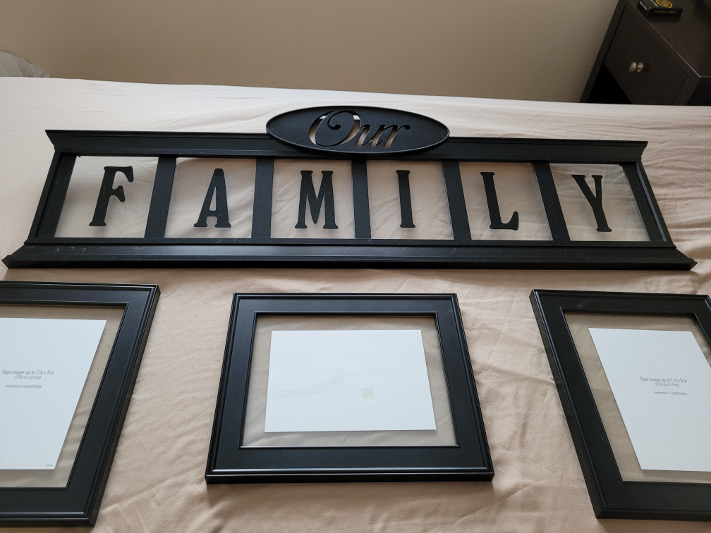Family Photo Display with Seven Frames - photo 2