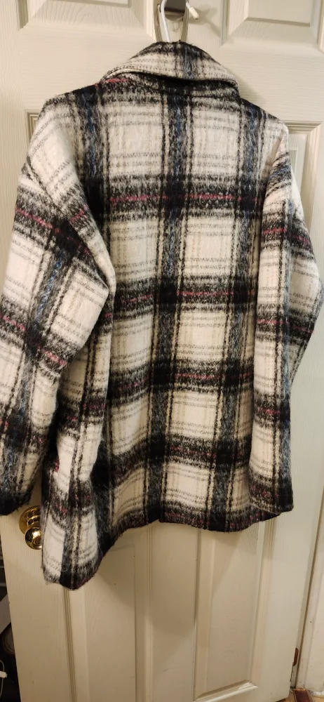 Forever 21 Women's Large Plaid Jacket. price firm. image indicator(8)