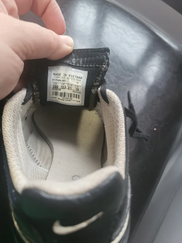 Nike Tiempo Jr. Football Cleats - Size US 12.5 image indicator(3)