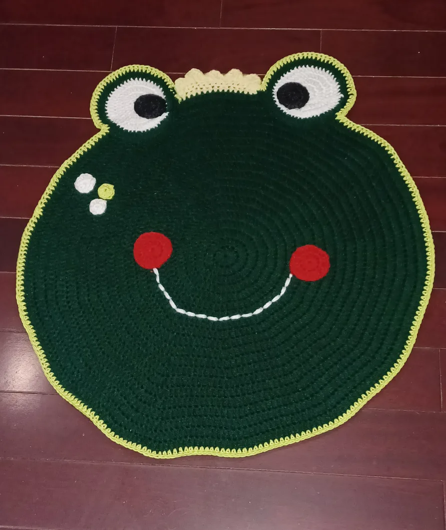 Handmade Crochet Frog Rug image indicator(5)