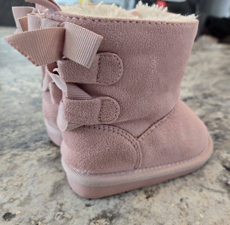 Baby Girl's Pink Suede Boots - Size 4 - photo 2
