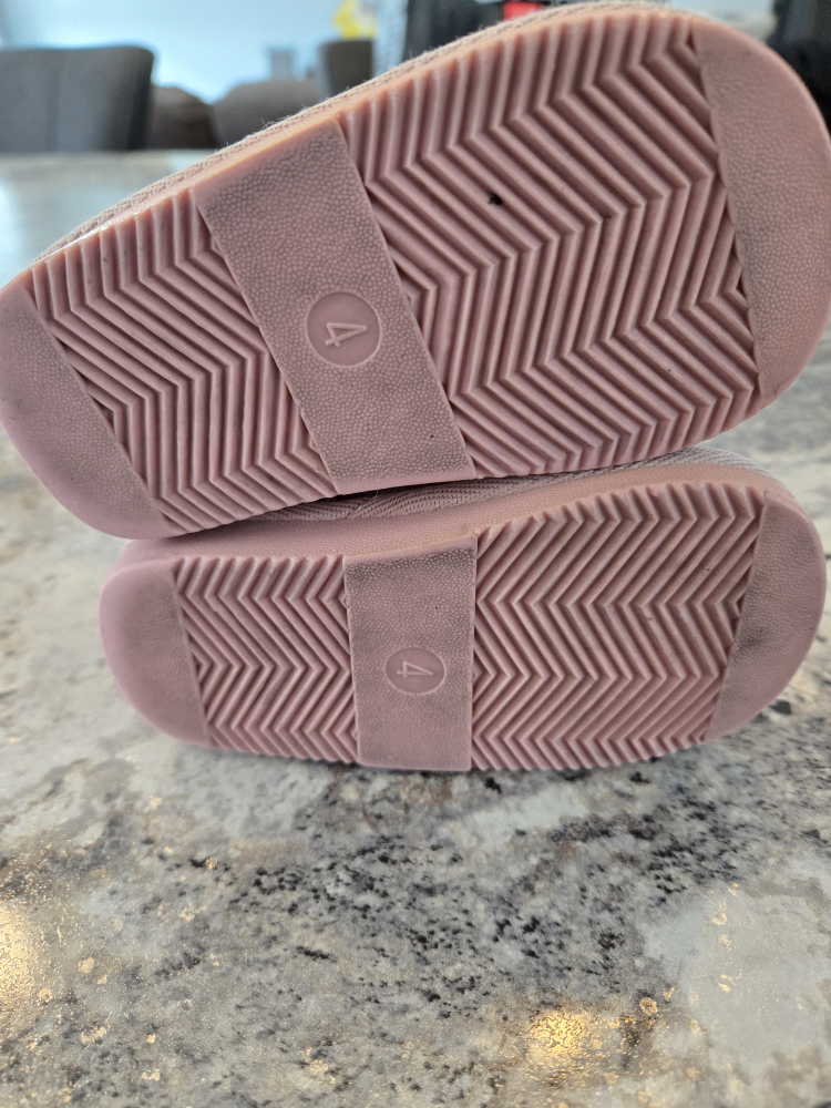 Baby Girl's Pink Suede Boots - Size 4 - photo 4