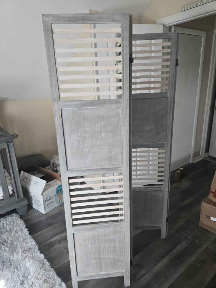 Gray Wooden Room Divider - photo 2
