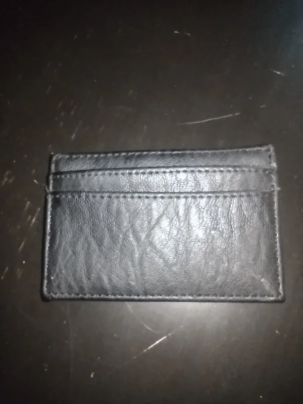 Black Leather Card Holder #freecycle 🥕🧡 image indicator(3)