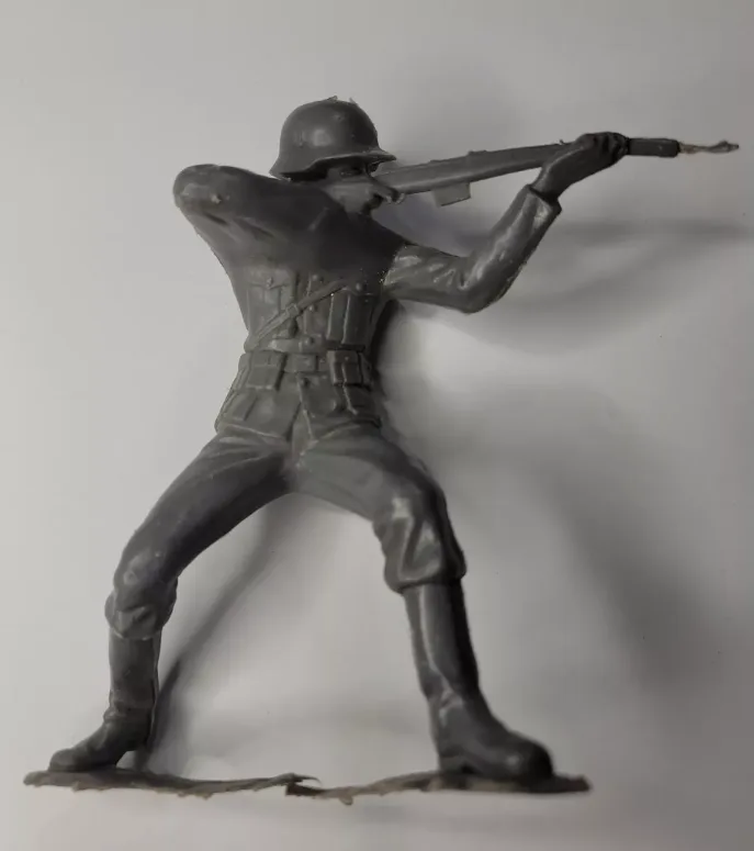 🥕Marx Vintage Gray Plastic Toy Soldiers - Lot of 7 image indicator(2)