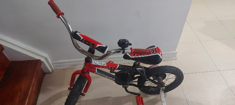 Supercycle XR14 Kids' Bike with Training Wheels - photo 2