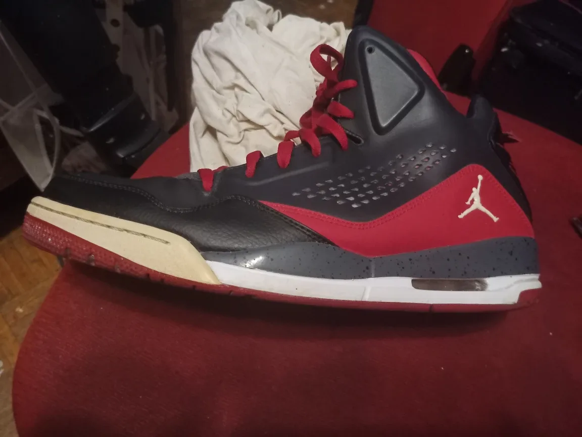 Jordan Flight 45 High Top Sneakers - Men's Size 12 image indicator(2)