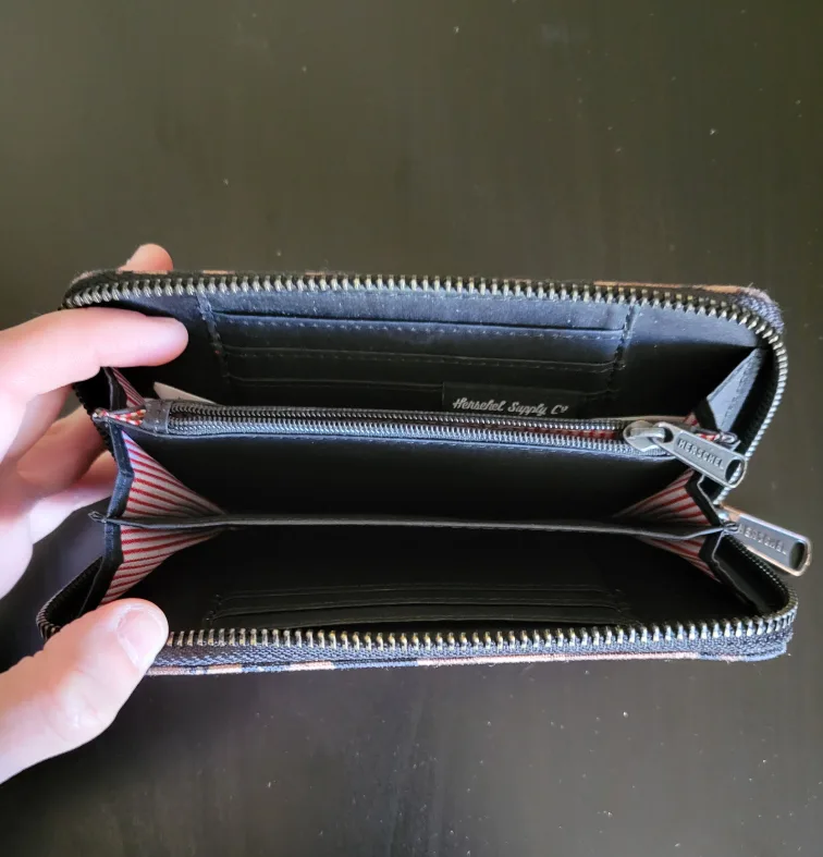 Herschel Supply Co. Leopard Print Wallet 🧡 image indicator(3)