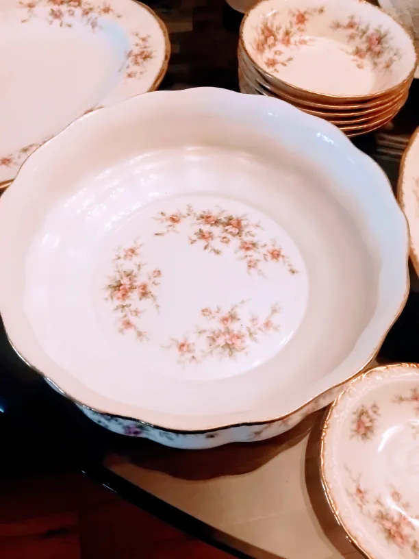 Paragon "Victoriana Rose " Items to add to your Collection image indicator(4)