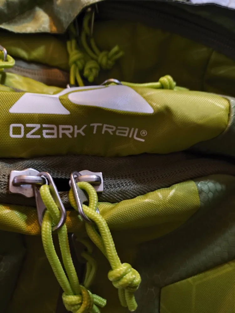 Ozark Trail 36 Litre Daypack - Green image indicator(2)