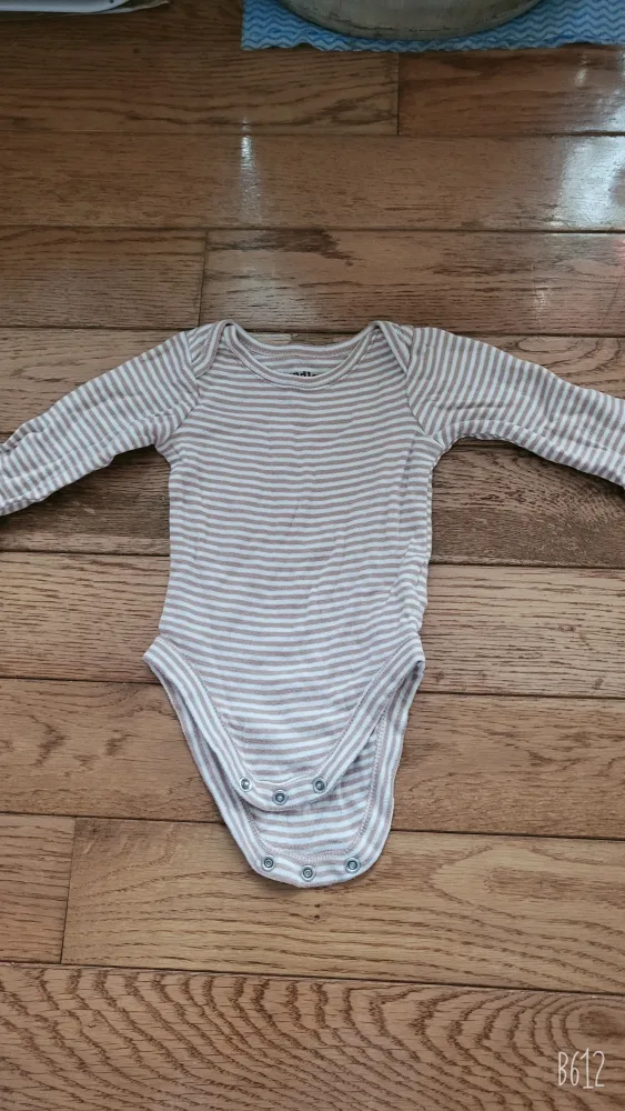 gender neutral baby clothes image indicator(6)