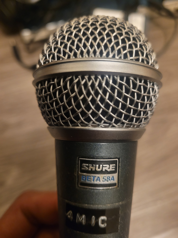 Shure Beta 58A Dynamic Microphone