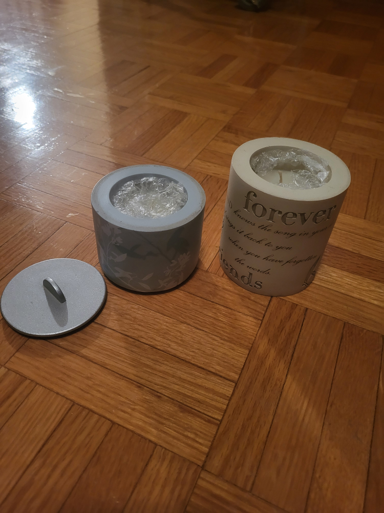 Set of 2 Decorative Candle Holders with Lids - photo 2
