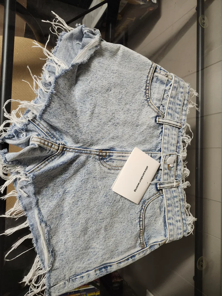 new Alexander Wang Pebble Bleach Frayed Denim Shorts Size 26 image indicator(5)