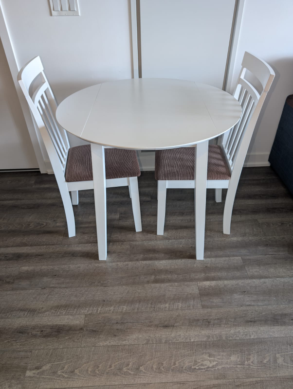 Dining Table Set with 2 chairs