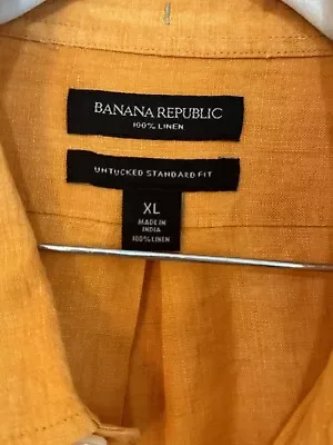 Banana Republic Men's XL Linen Shirt - Untucked Standard Fit image indicator(3)