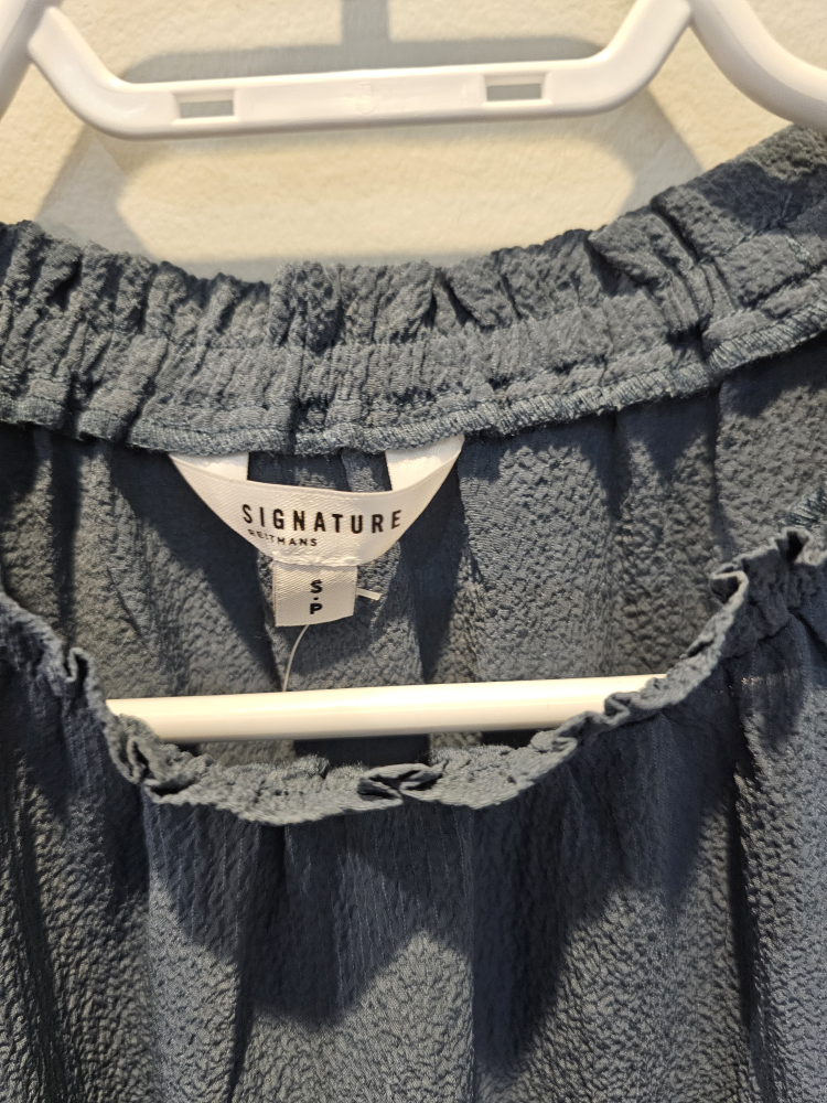 Reitmans Blouse, Size Small - photo 2