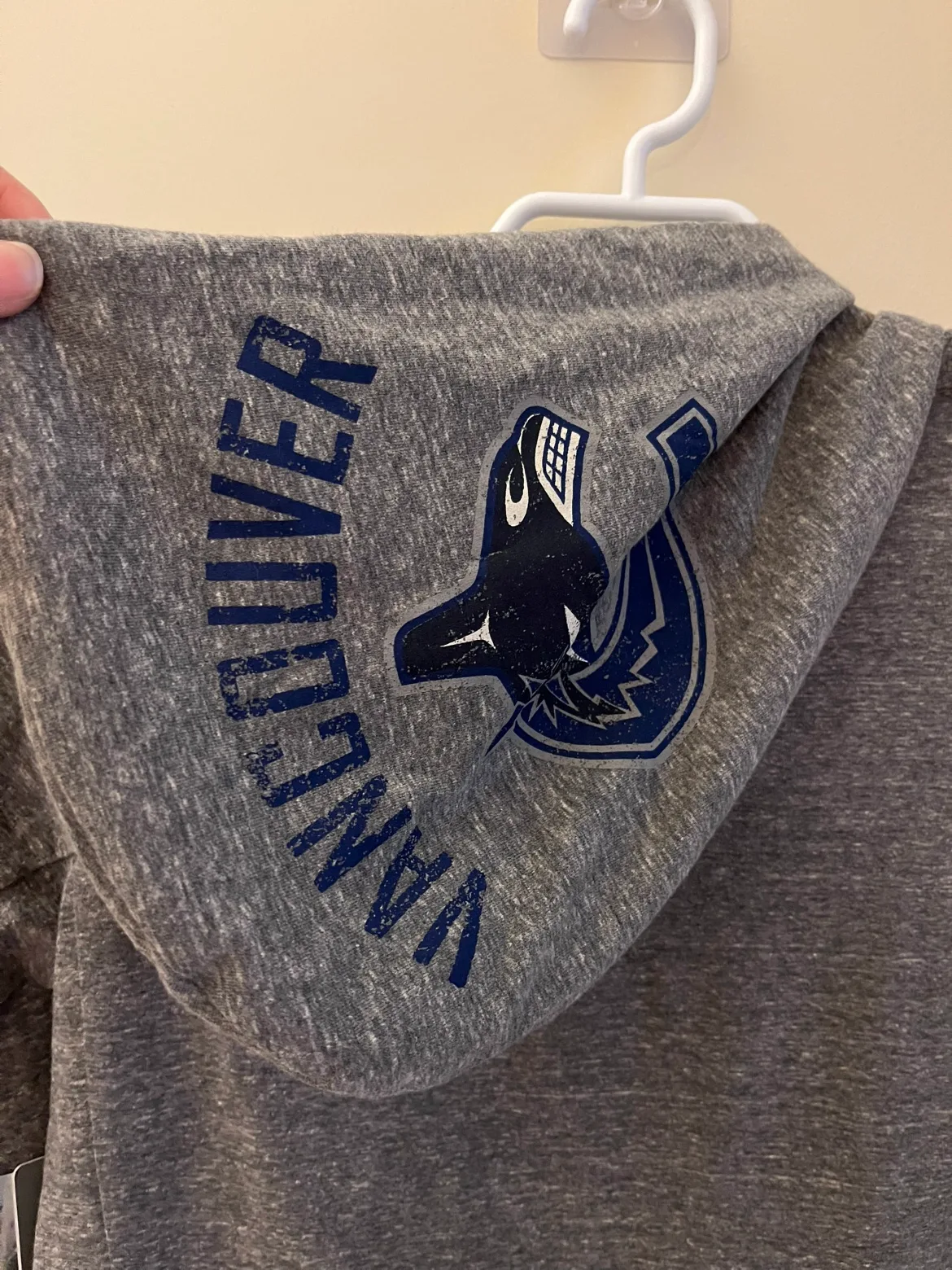 Canucks ladies full zip hoodie image indicator(3)