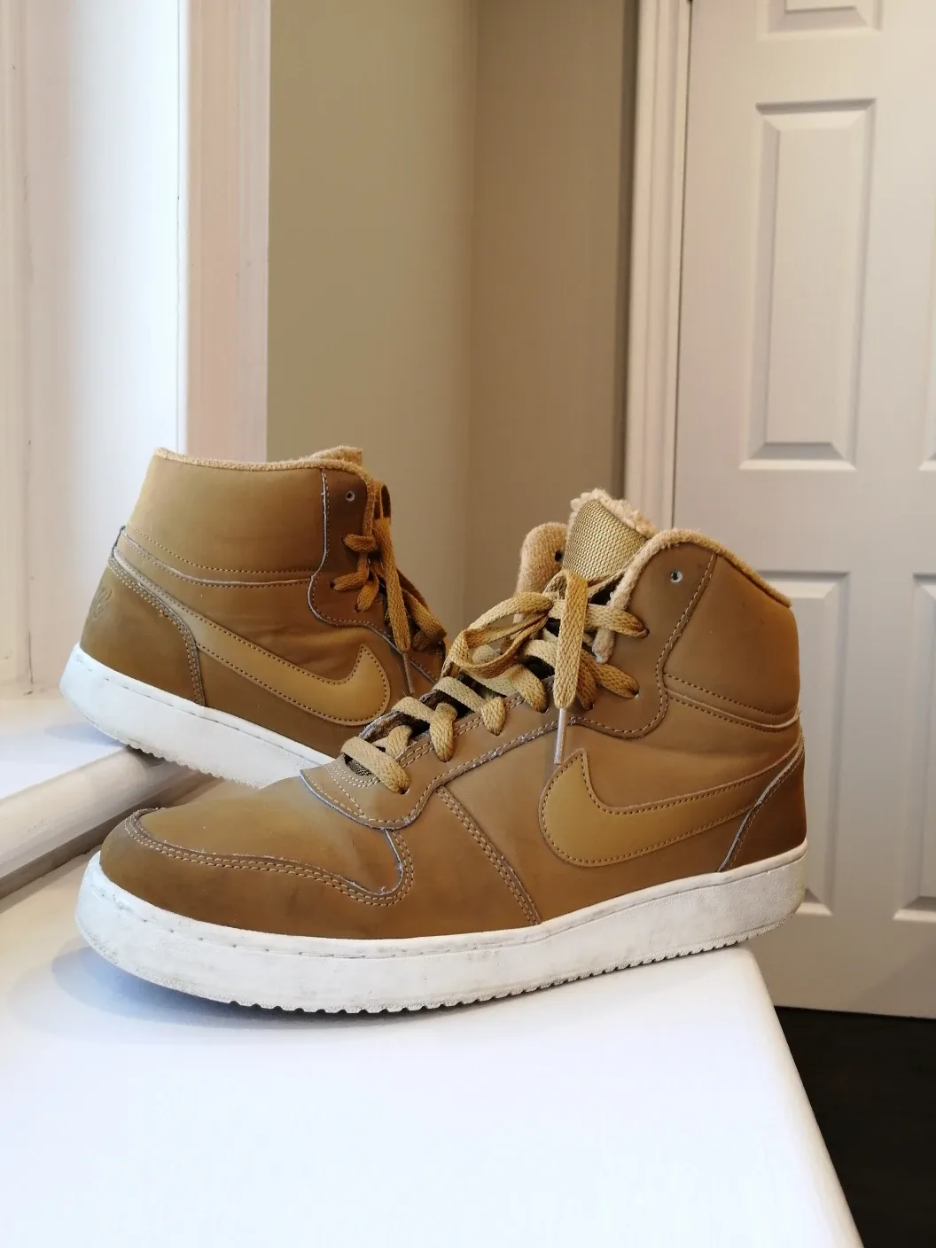 Nike Court Borough Mid Winter Boots thumbnail