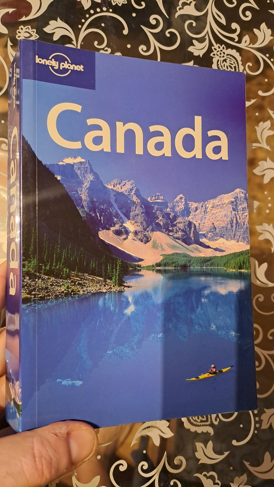 Canada books lot 🇨🇦 - photo 2