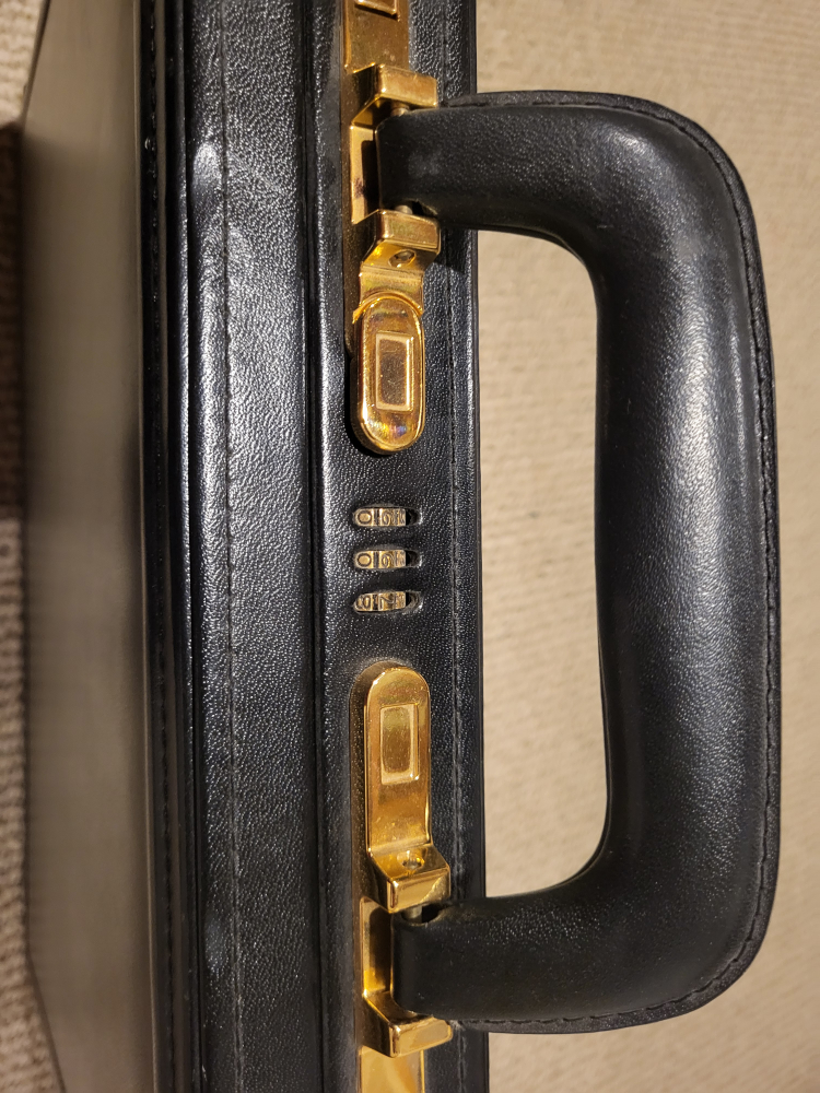Vintage Black Leather Executive Attache Case - photo 5