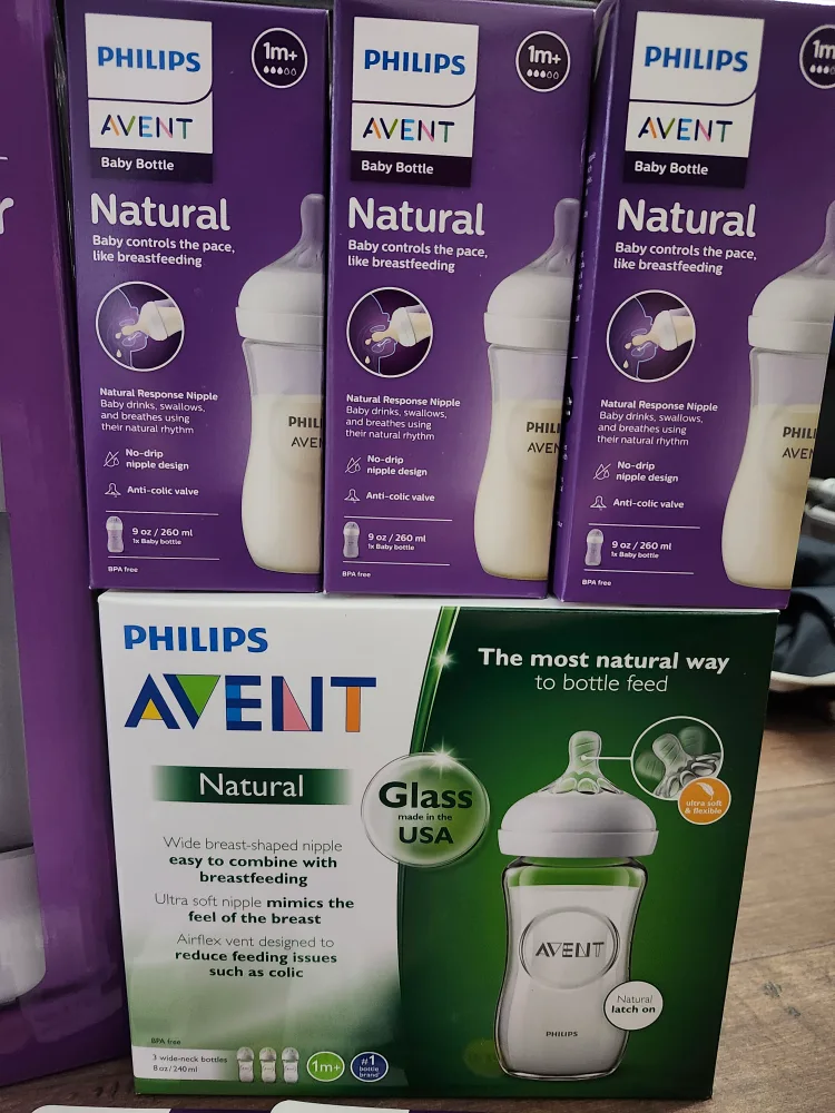 Philips Avent Baby Bundle - Sterilizer, Bottles, and Soothers image indicator(3)