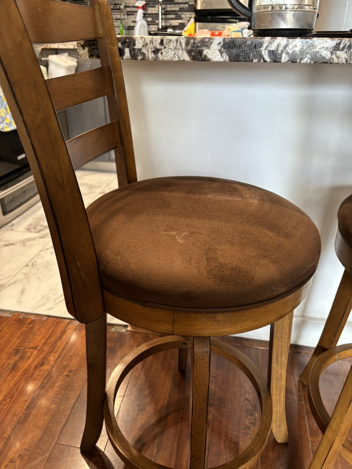 Brown bar stools with a back - photo 4
