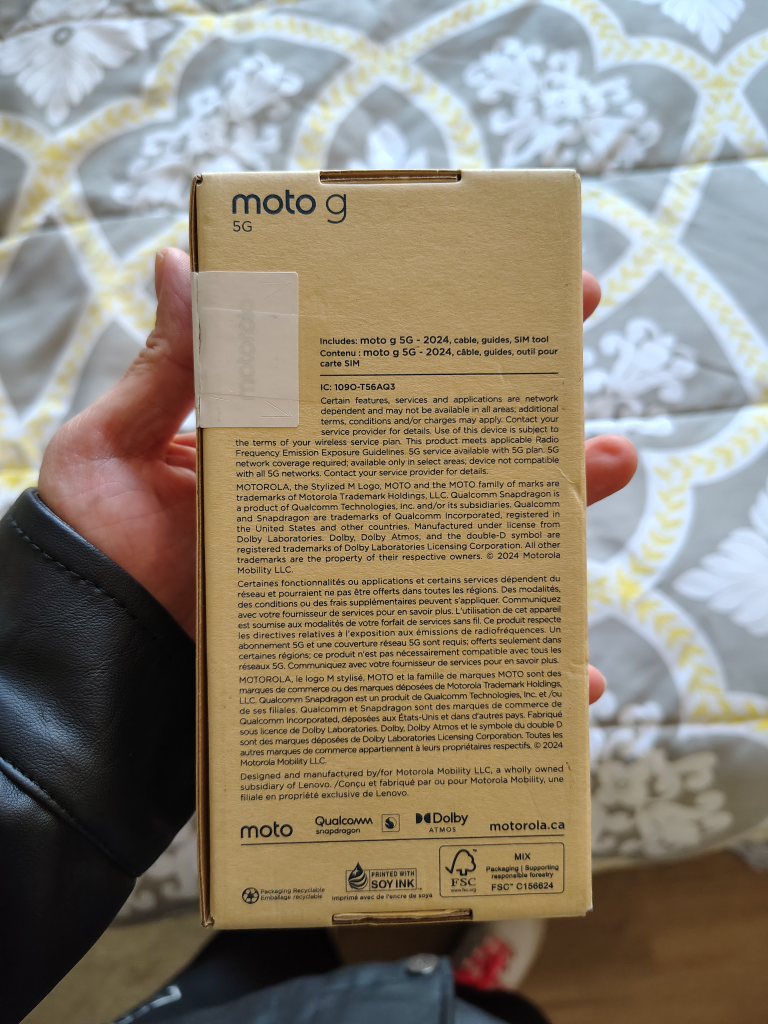 New Moto G 5G Smartphone Box - photo 2