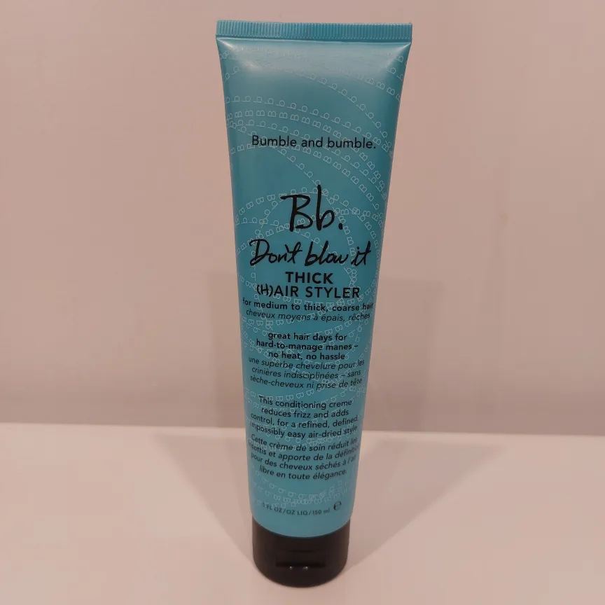 Hair Styling Products Bundle image indicator(2)