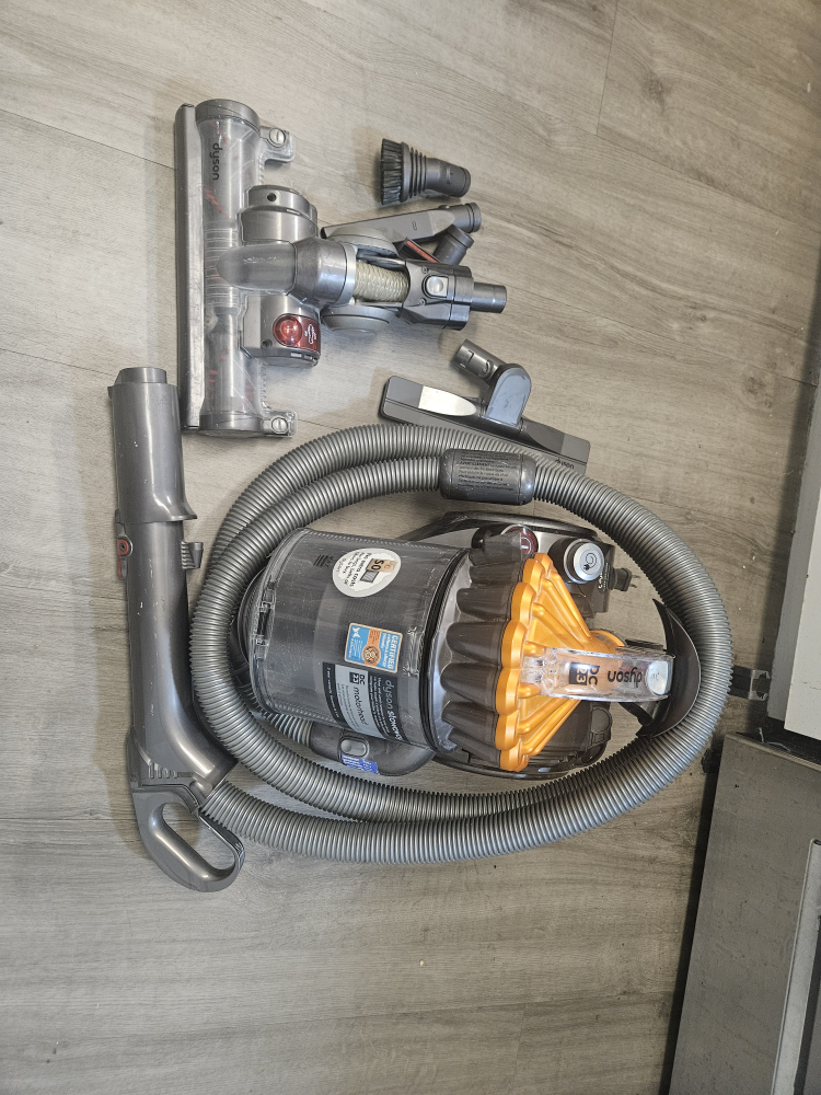 Dyson DC23 canister vacuum cleaner