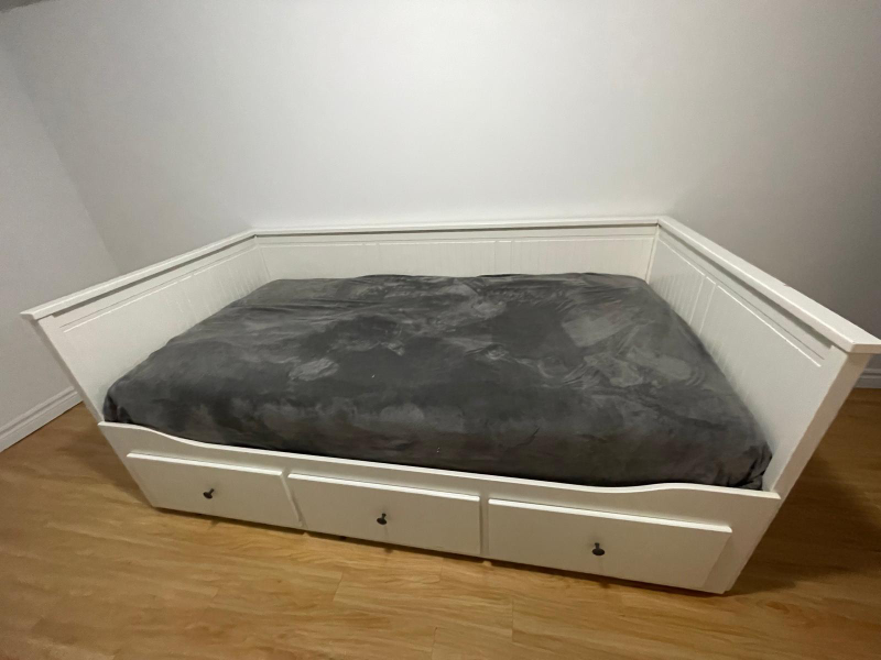 IKEA 'Hemnes' Daybed with 3 Drawers - photo 4