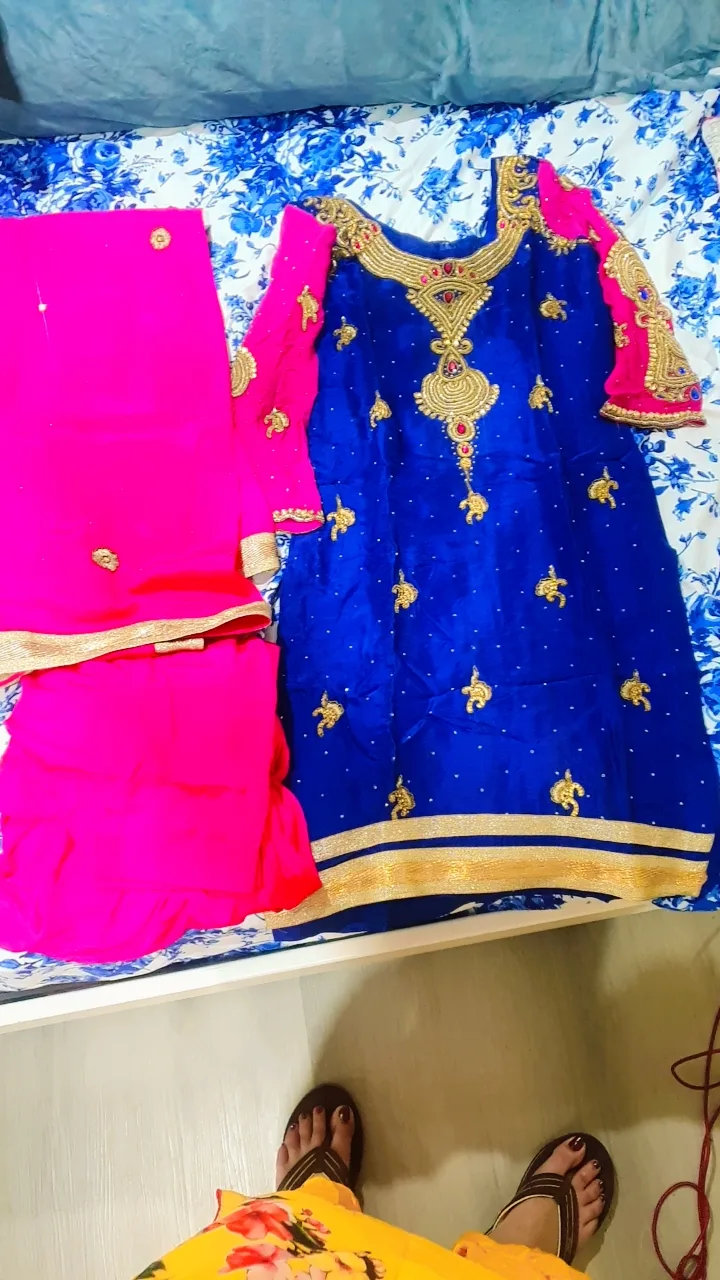 Gorgeous Royal Blue and Pink Shalwar Kameez image indicator(3)