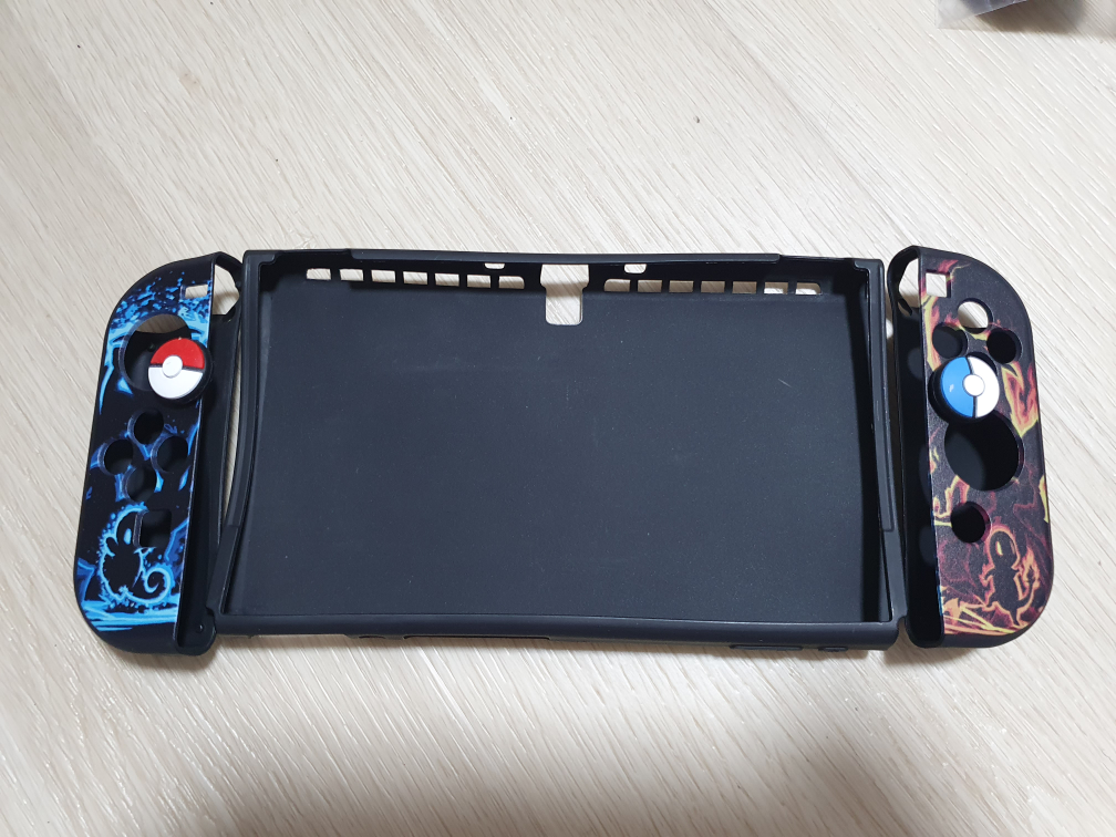 Nintendo Switch Pokemon Case - photo 3