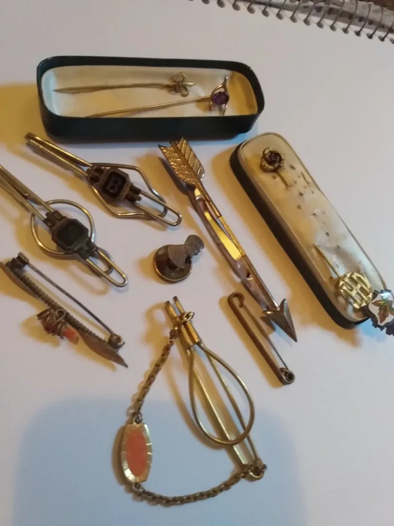 Vintage Gold Tone tie pin Lot thumbnail