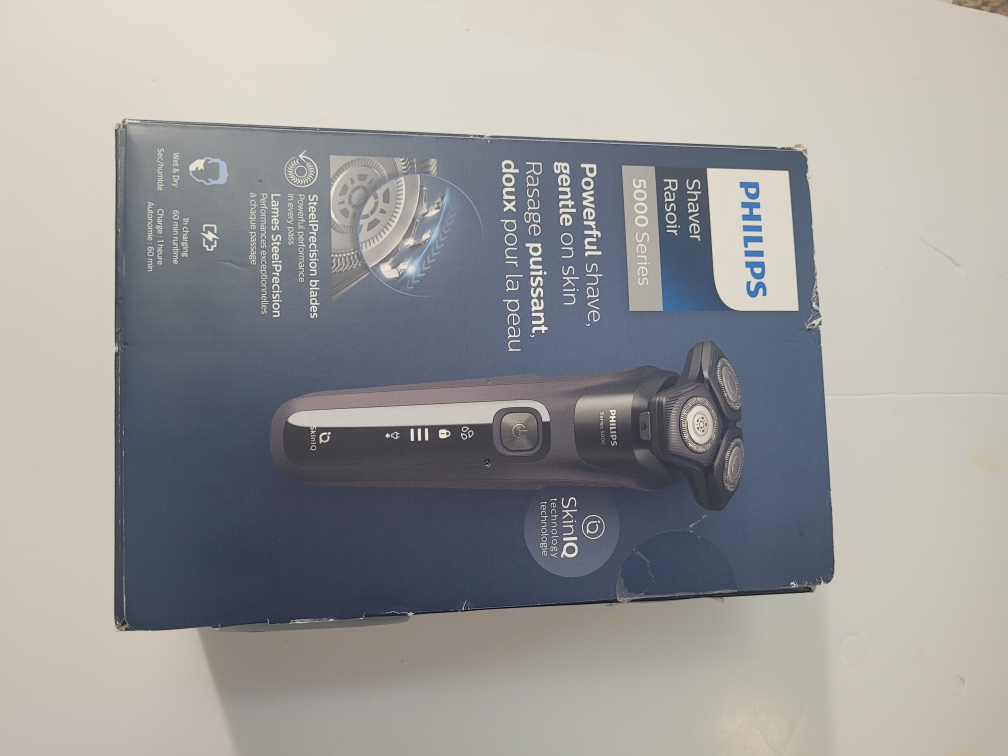 Philips 5000 Series Shaver - New in Box
