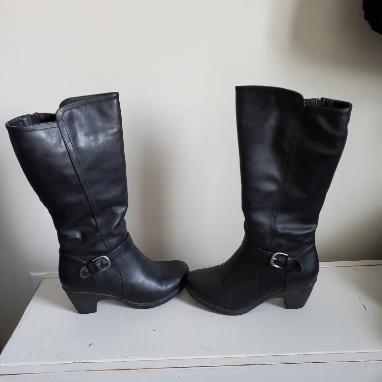 Women's Naturalizer Black Fashion Boot image indicator(3)