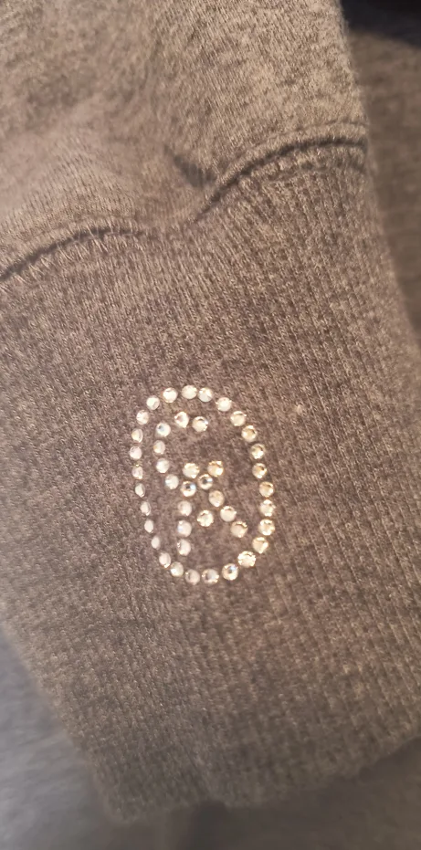 Grey Lounge Set with Swarovski Crystals image indicator(4)