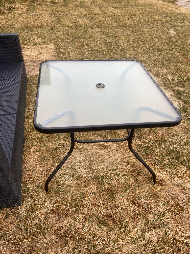 🧡Outdoor Dining Table with Umbrella Hole