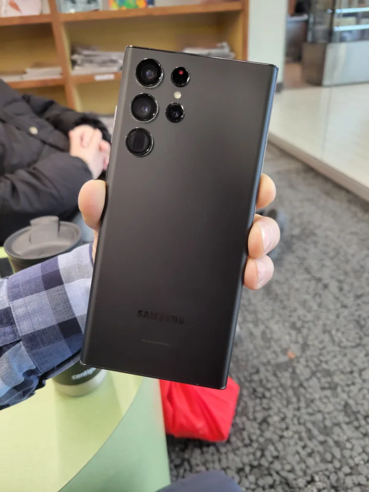 Samsung Galaxy S22 Ultra 128GB - Black image indicator(4)