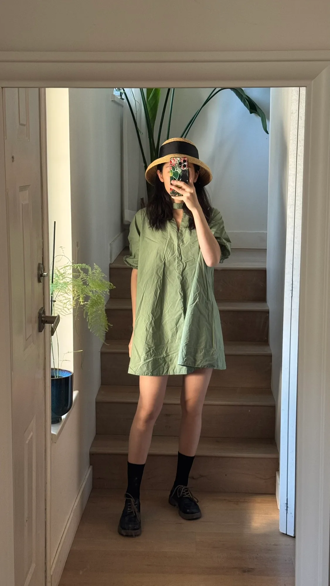 rosebanks pleated green 2 ways dress image indicator(2)