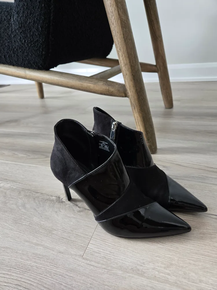 Zara Trafaluc Black Patent Leather and Suede Ankle Boots Size 36 thumbnail
