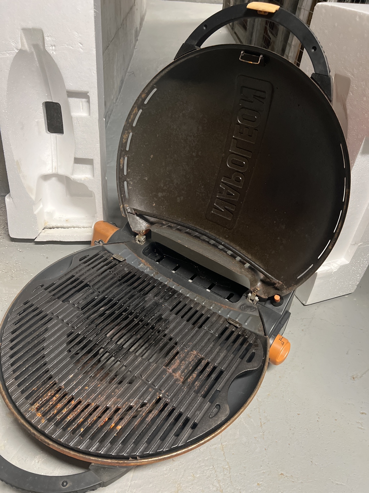 Napoleon TravelQ Portable Gas Grill - photo 5
