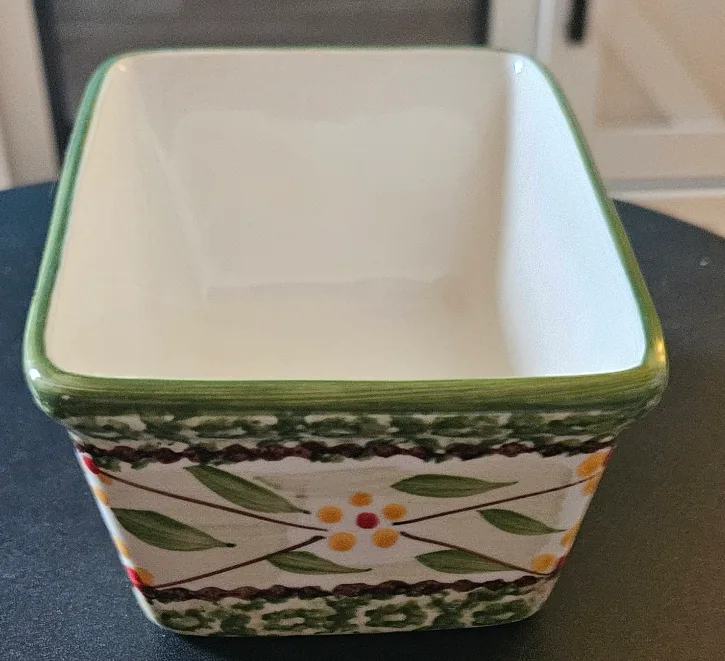 T&G Temptations by Tara Divided Serving Bowl image indicator(6)