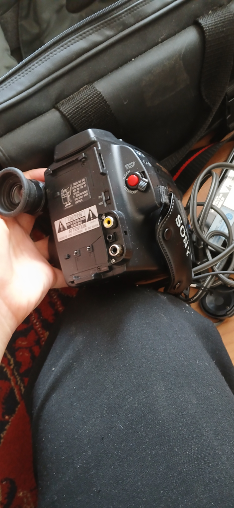 Sony Handycam Camcorder with Case and Accessories - photo 3
