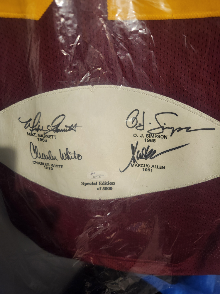 Autographed O.J. Simpson . 4x Heisman winners signatures - photo 2