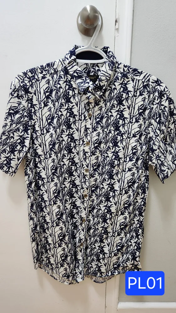 Men's Polo or Polo Shirts - M/L image indicator(3)