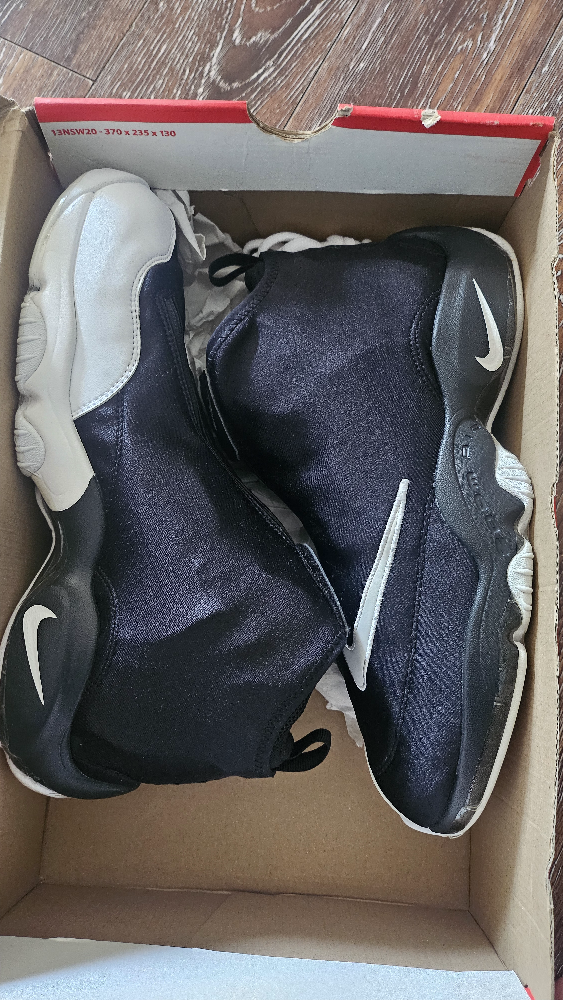 Nike Air Zoom Flight 96 Black White  Size 10.5