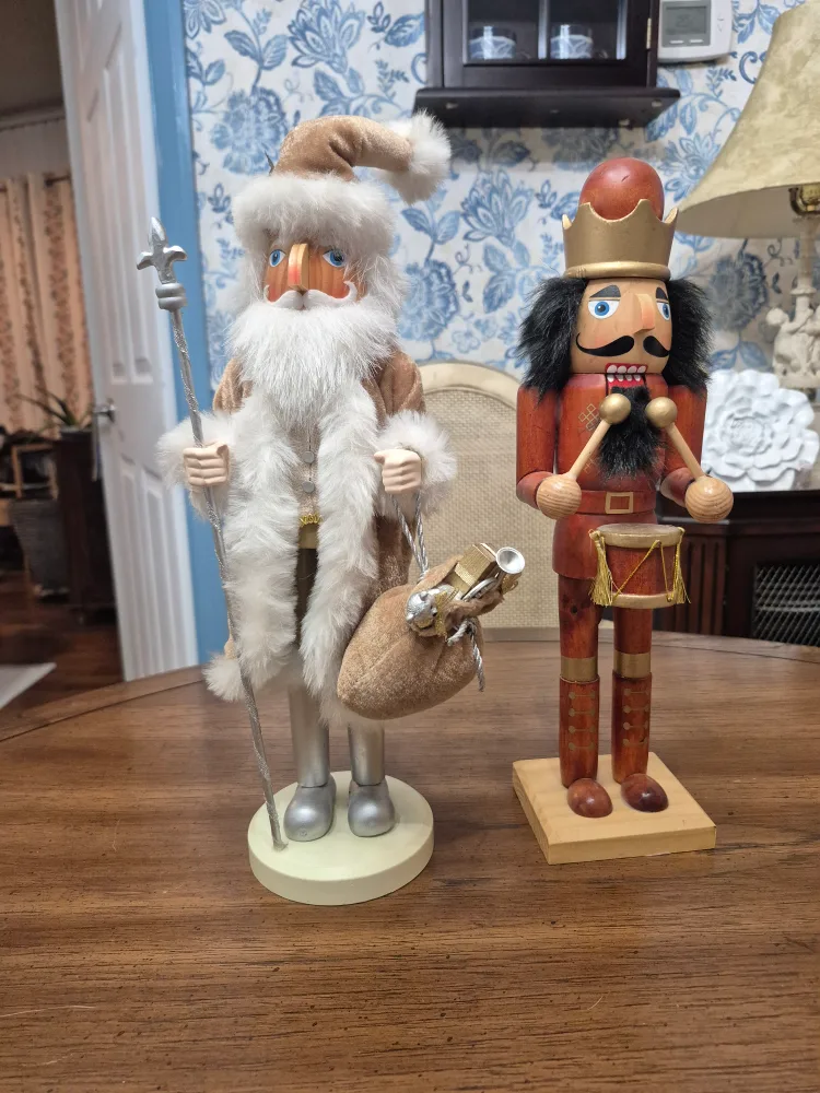 Set of Two Christmas Nutcrackers: Santa and Drummer thumbnail