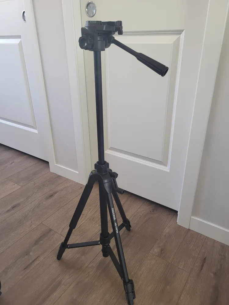 Camera Tripod thumbnail
